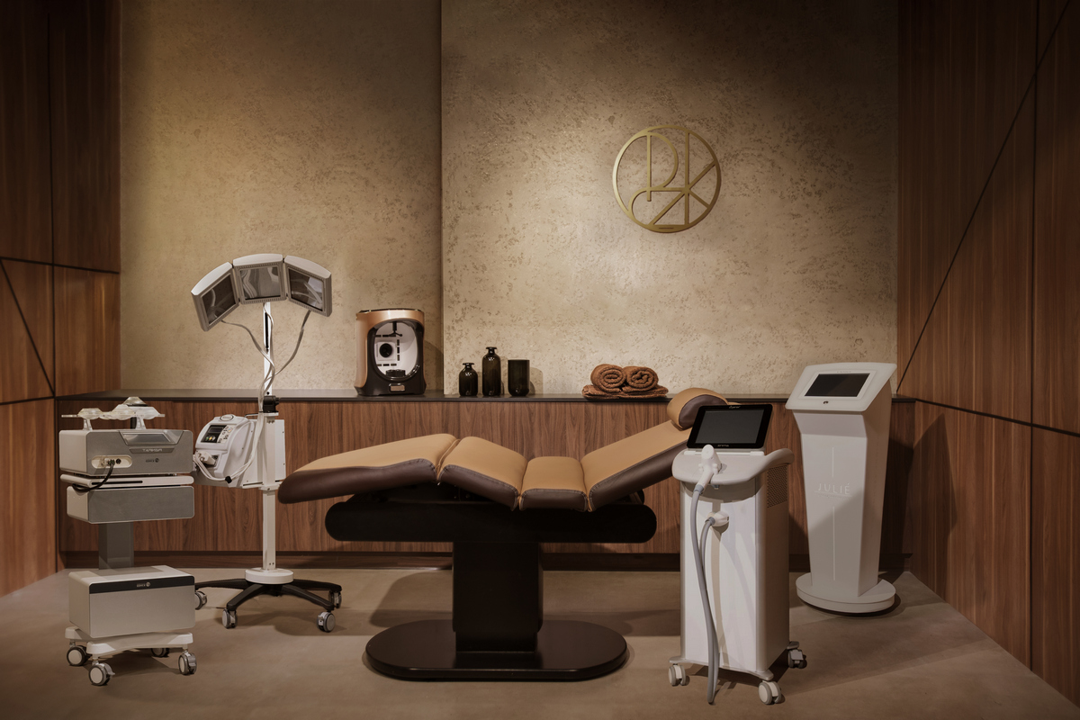 Na co zwrócić uwagę przy wyborze hurtowni kosmetycznej? PCZK – najwyższa jakość i profesjonalne wsparcie